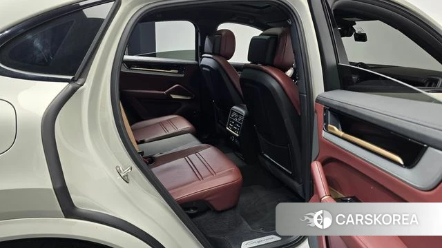 Porsche Cayenne (PO536) 2025 Жемчужный цвет из Кореи, фото 3