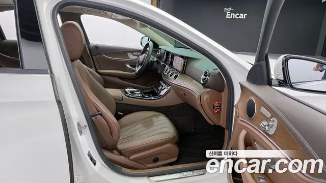 Mercedes-Benz E-Class W213 2020 Белый из Кореи, фото 3