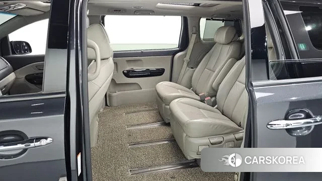 Kia The New Carnival 2018 Серый из Кореи, фото 3