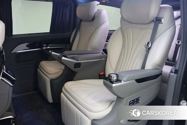 Mercedes-Benz V-class 2025 Черный из Китая, фото 3