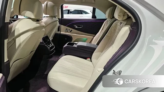 Bentley Flying Spur 3rd Generation 2022 Белый из Кореи, фото 3