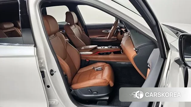 Genesis GV70 2022 Белый из Кореи, фото 3