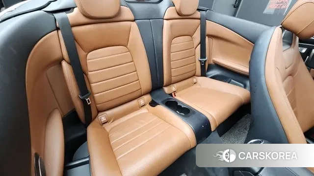 Mercedes-Benz C-Class W205 2018 Белый из Кореи, фото 3