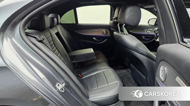 Mercedes-Benz E-Class W213 2018 Серый из Кореи, фото 3