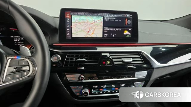 BMW 6 Series GT (G32) 2023 Белый из Кореи, фото 3