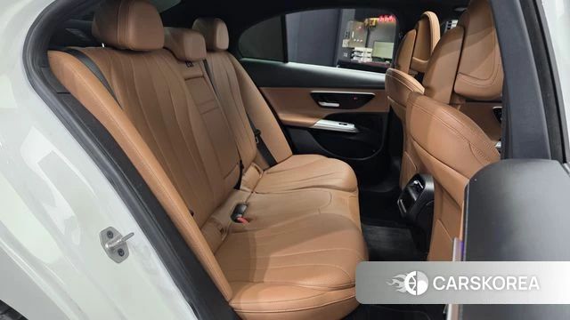 Mercedes-Benz E-Class W214 2024 Белый из Кореи, фото 3