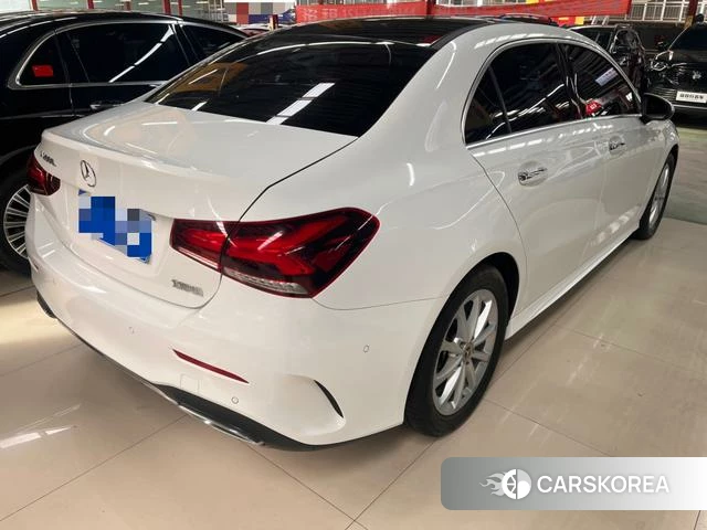 Mercedes-Benz Class A 2021 Белый из Китая, фото 3