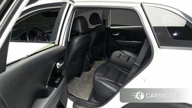 Kia Niro EV 2021 Белый из Кореи, фото 3