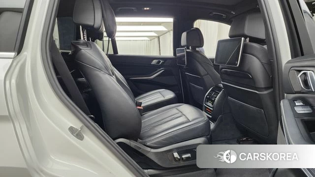 BMW X7 (G07) 2021 Белый из Кореи, фото 3
