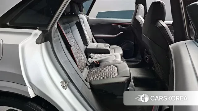 Audi RSQ8 (4M) 2023 Белый из Кореи, фото 3