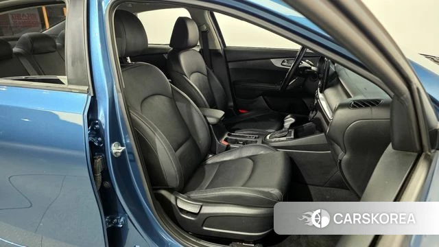 Kia The New K3 2nd generation 2022 Синий из Кореи, фото 3