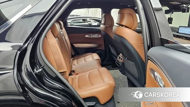 Genesis GV70 2021 Черный из Кореи, фото 3