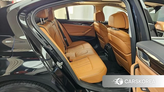 BMW 5 Series (G30) 2021 Черный из Кореи, фото 3