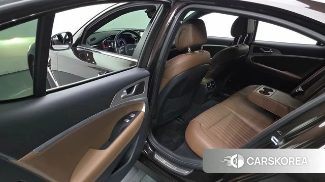 Genesis G70 2018 Коричневый из Кореи, фото 3
