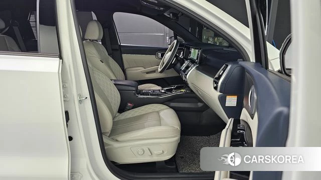 Kia Sorento 4th Generation 2023 Белый из Кореи, фото 3