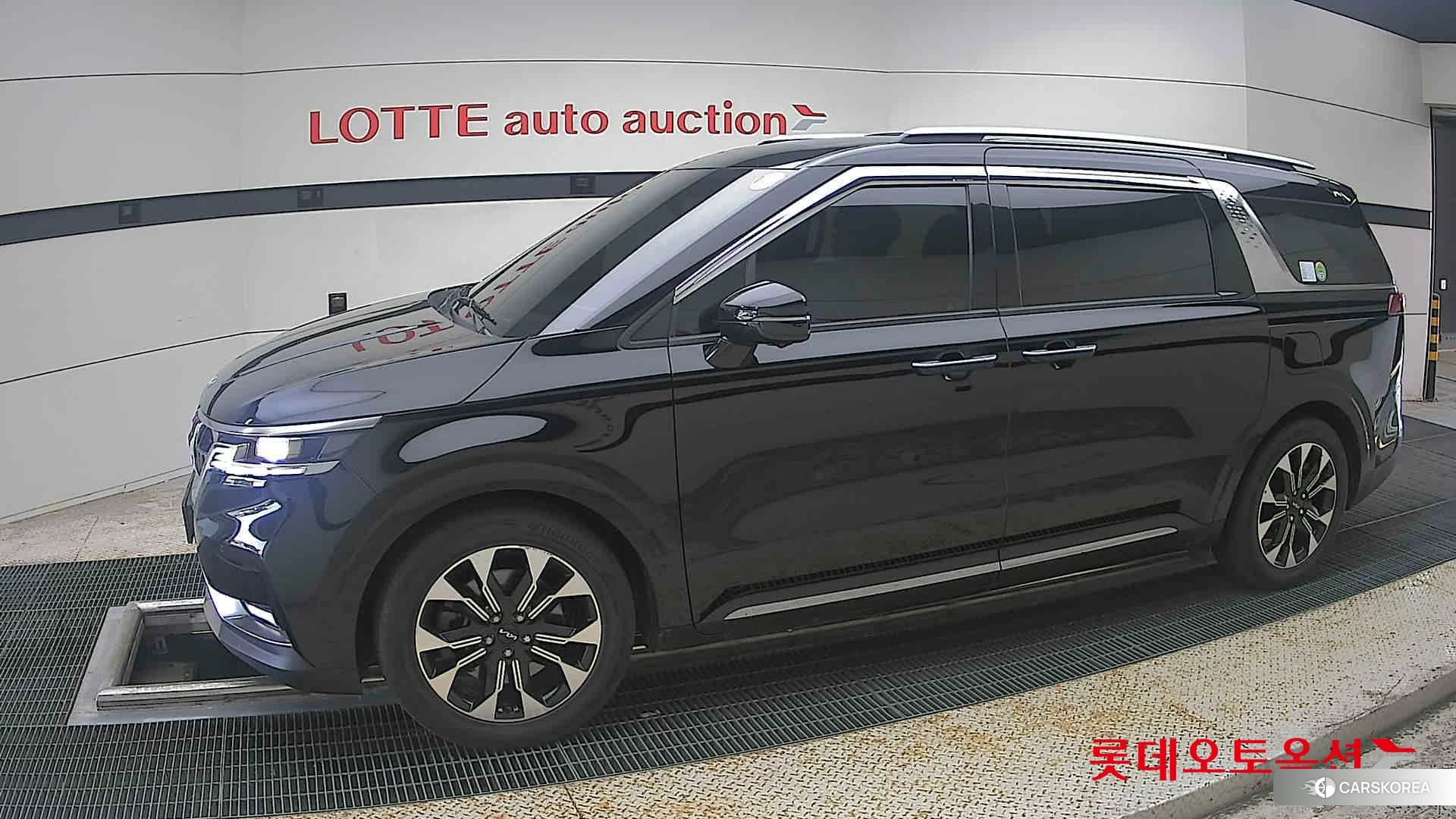 Kia Carnival 2022 Черный из Кореи, фото 3