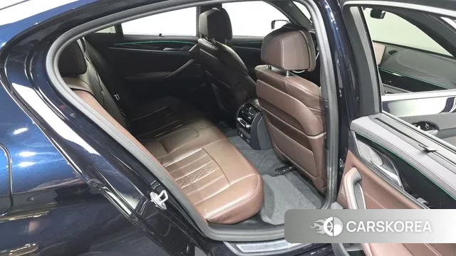 BMW 5 Series (G30) 2022 Черный из Кореи, фото 3