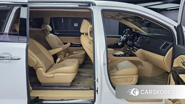 Kia The New Carnival 2019 Белый из Кореи, фото 3