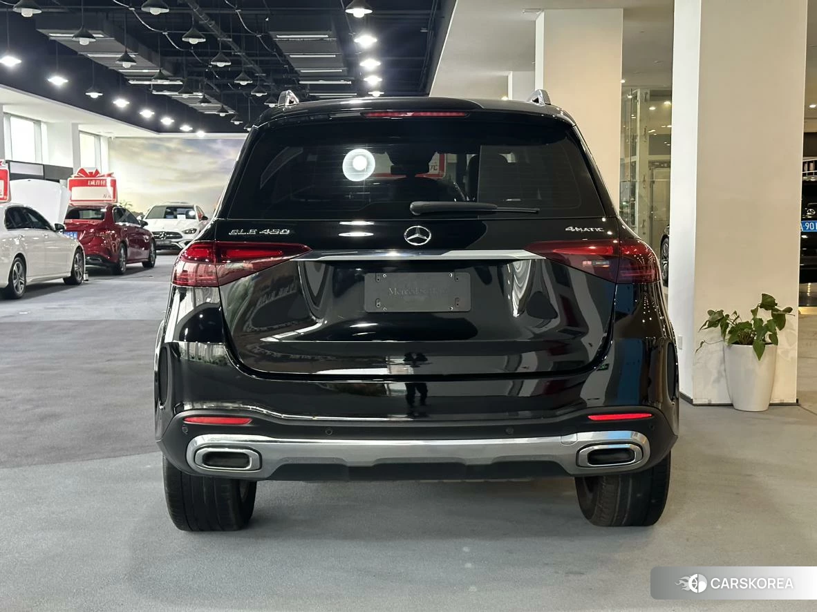Mercedes-Benz GLE (import) 2023 Черный из Китая, фото 3
