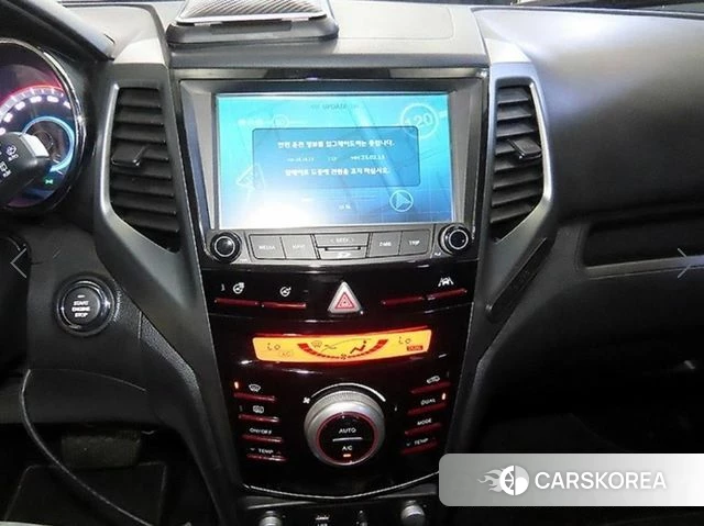 Ssangyong Tivoli Armor 2018 Белый из Кореи, фото 3