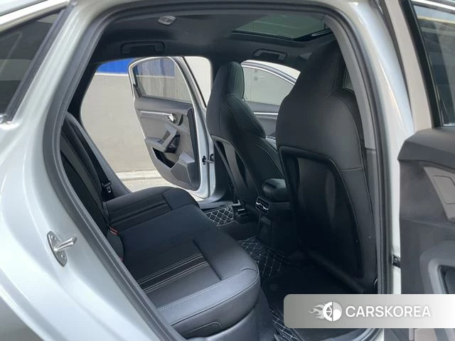 Audi A3 2023 Белый из Китая, фото 3