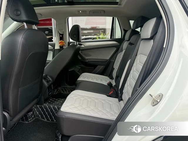 Volkswagen Tanyue 2023 Белый из Китая, фото 3