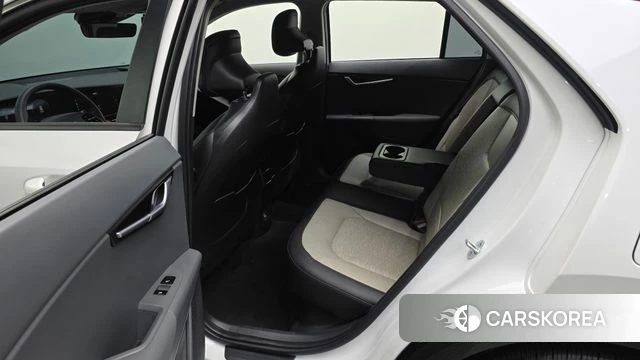 Kia Di Ol Nu Niro 2022 Белый из Кореи, фото 3