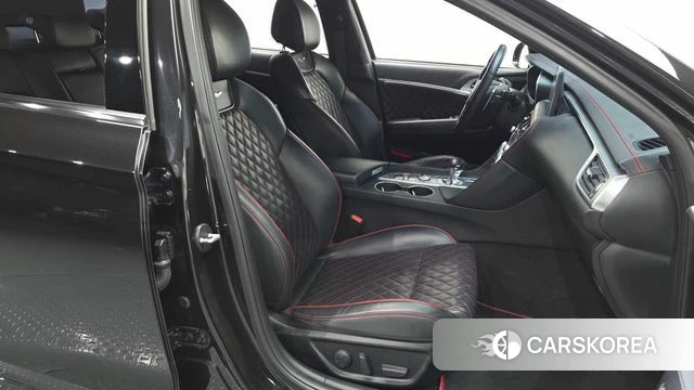 Genesis G70 2019 Черный из Кореи, фото 3