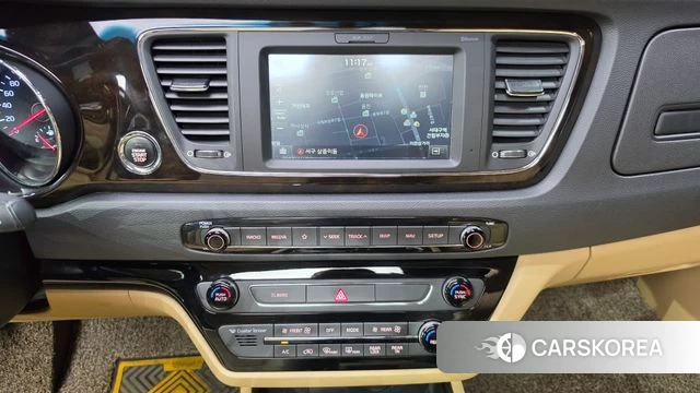 Kia The New Carnival 2018 Черный из Кореи, фото 3