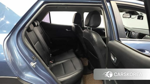Kia Stonic 2018 Синий из Кореи, фото 3