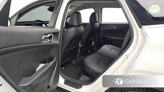 Kia Sportage 5th Generation 2023 Белый из Кореи, фото 3