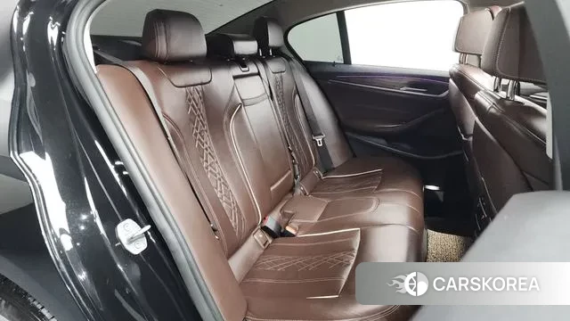 BMW 5 Series (G30) 2019 Черный из Кореи, фото 3