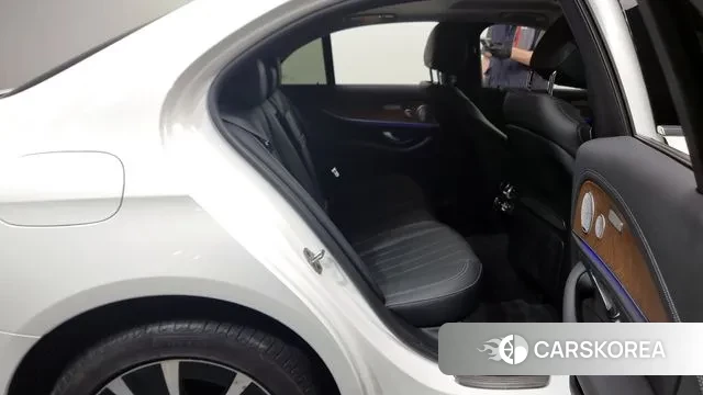 Mercedes-Benz E-Class W213 2020 Белый из Кореи, фото 3