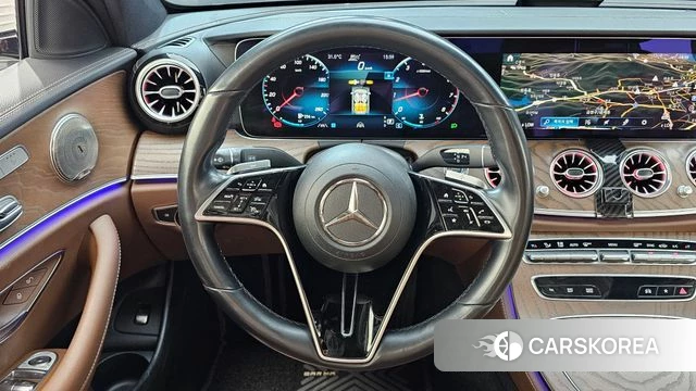 Mercedes-Benz E-Class W213 2021 Белый из Кореи, фото 3
