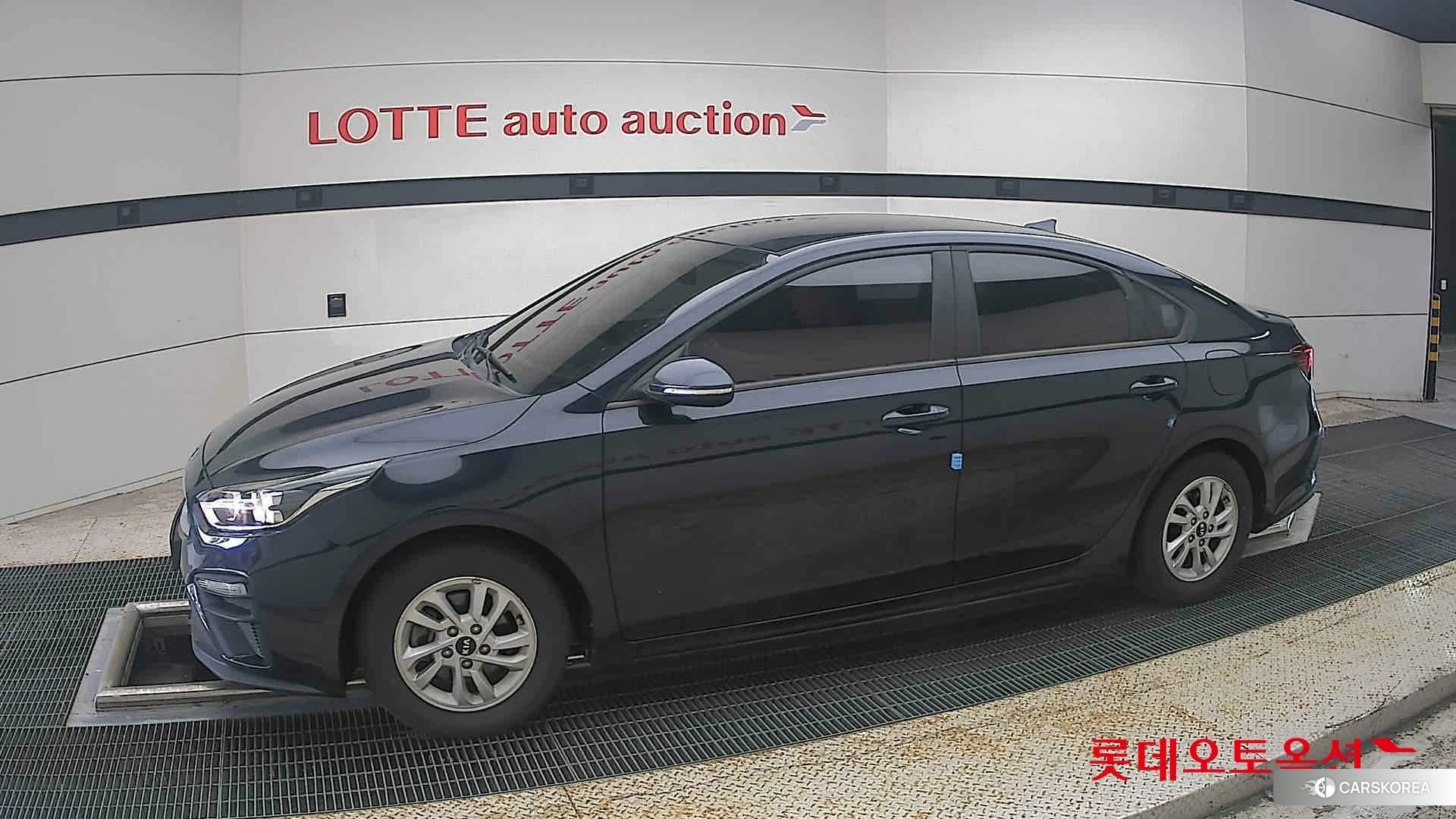 Kia K3 2021 Gravity Blue из Кореи, фото 3
