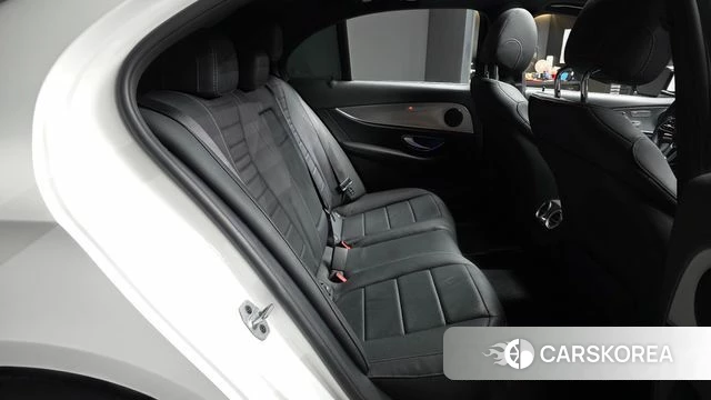 Mercedes-Benz E-Class W213 2019 Белый из Кореи, фото 3