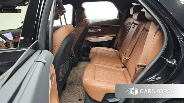 Genesis GV70 2024 Черный из Кореи, фото 3