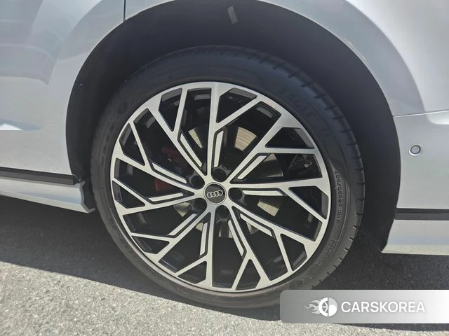 Audi S8 (D5) 2023 Белый из Кореи, фото 3