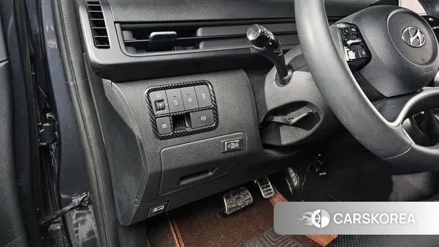 Hyundai Staria 2023 Серый из Кореи, фото 3