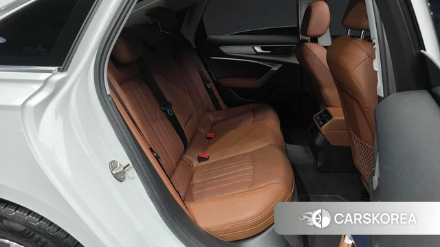 Audi A6 (C8) 2021 Белый из Кореи, фото 3