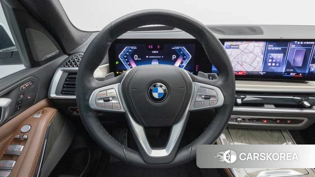 BMW X7 (G07) 2023 Белый из Кореи, фото 3