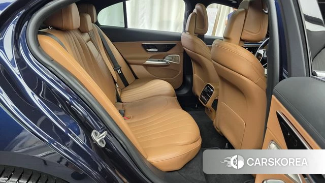 Mercedes-Benz E-Class W214 2024 Синий из Кореи, фото 3
