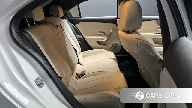 Mercedes-Benz A-Class W177 2024 Белый из Кореи, фото 3