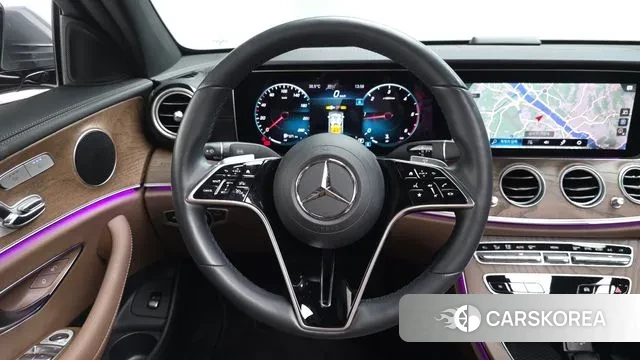 Mercedes-Benz E-Class W213 2021 Серый из Кореи, фото 3