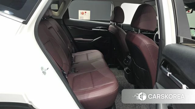 Kia Seltos 2022 Белый из Кореи, фото 3