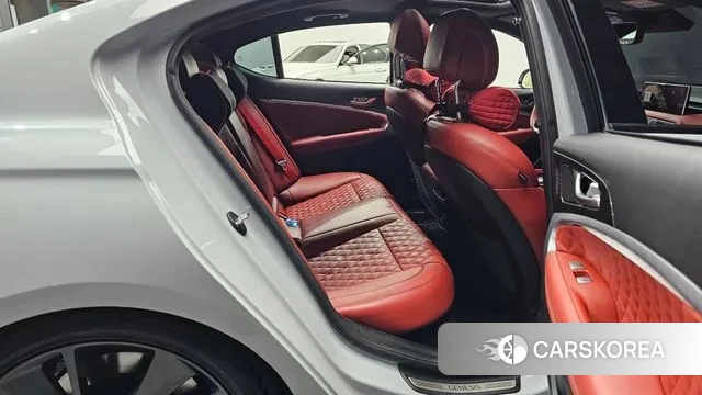 Genesis The New G70 2021 Светло-серебряный цвет из Кореи, фото 3