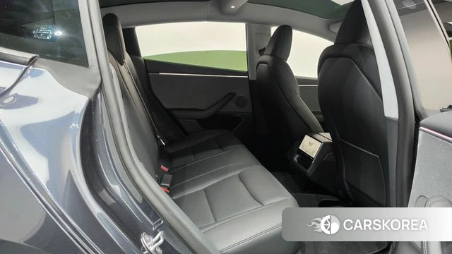 Tesla Model 3 2025 Серый из Кореи, фото 3