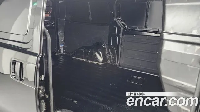 Hyundai The New Grand Starex 2021 Черный из Кореи, фото 3