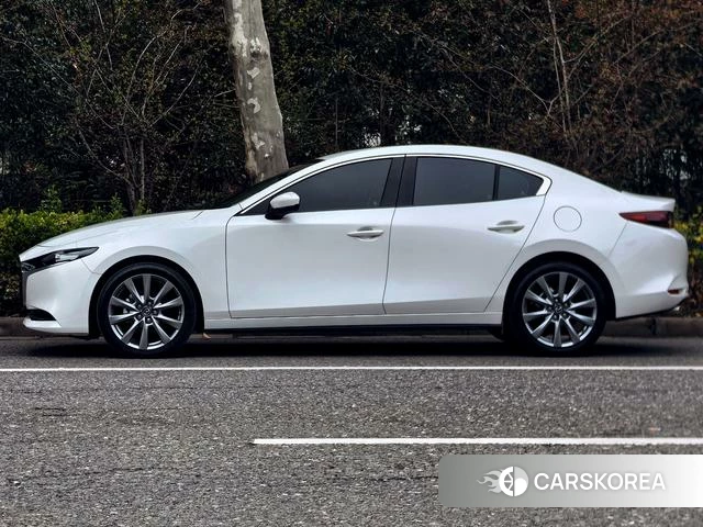 Mazda 3 Angkesaila 2023 Белый из Китая, фото 3