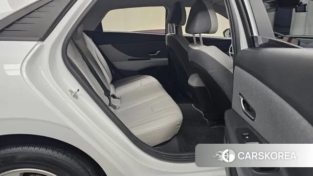 Hyundai Avante (CN7) 2022 Белый из Кореи, фото 3